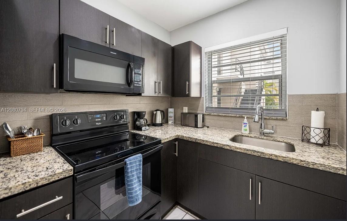 821 SW 5th St # 1 — Photo 5