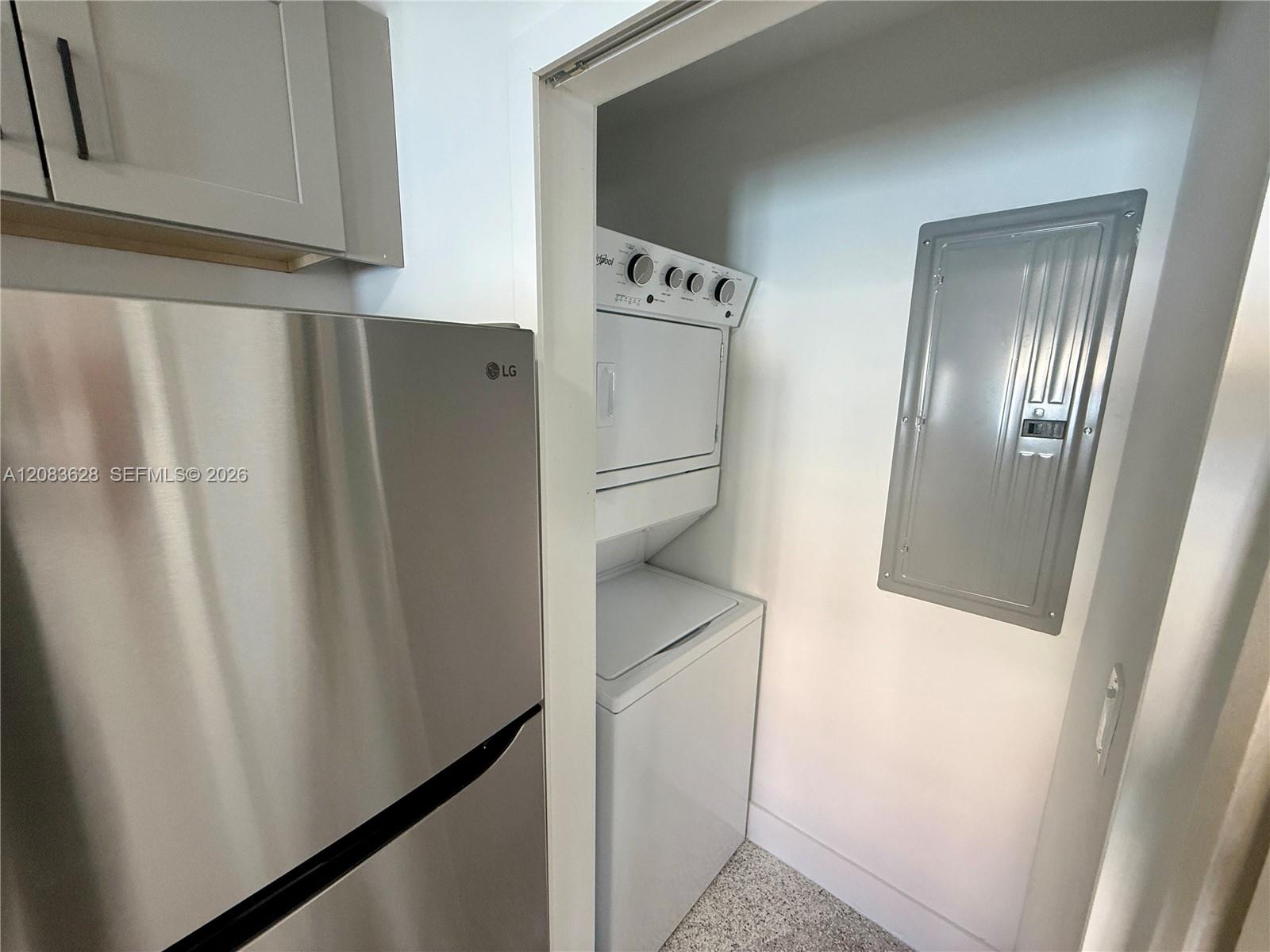 180 NE 57th St # 14 — Photo 3