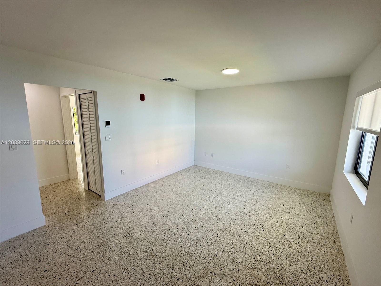 180 NE 57th St # 14 — Photo 5