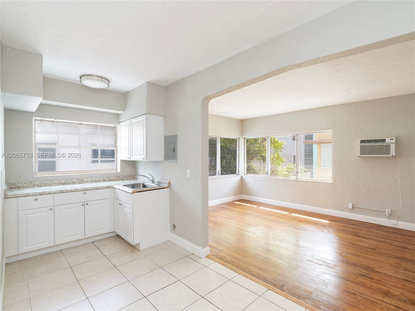 7635 Dickens Ave # 8, Miami Beach FL 33141
