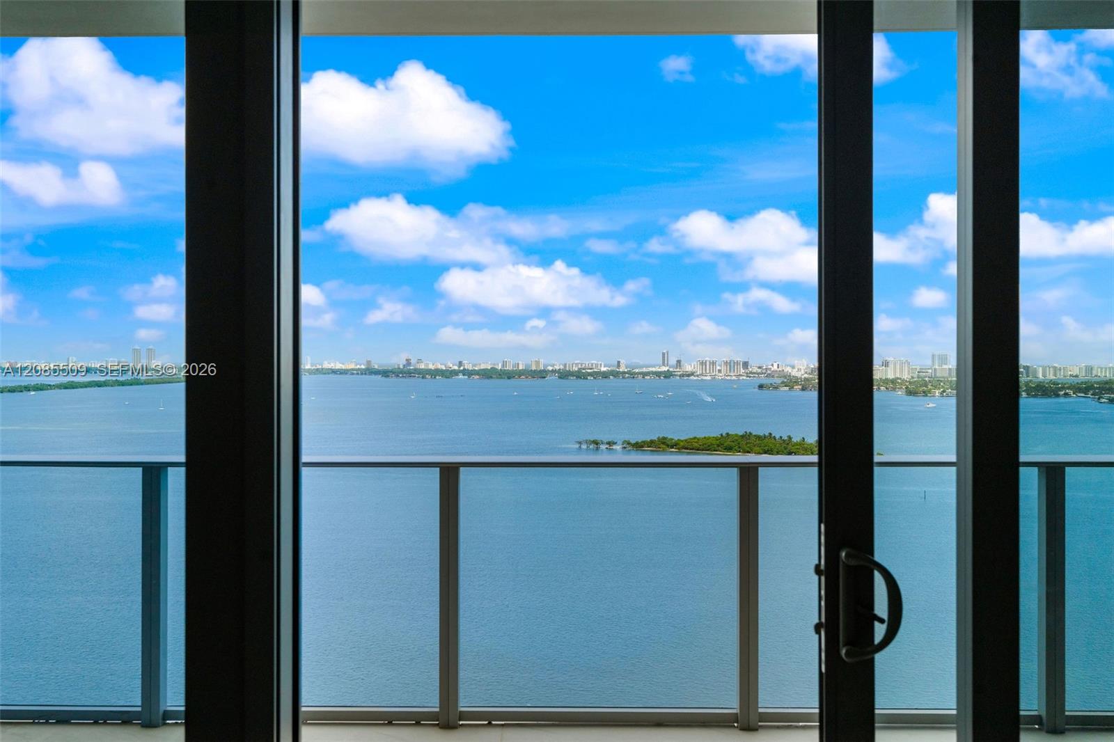 700 NE 24th St # 2206 — Photo 3
