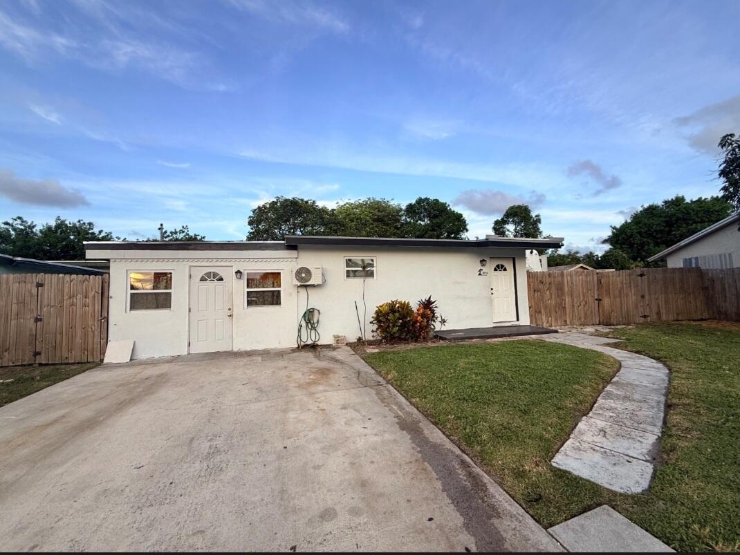 3016 E Palm Drive, Boynton Beach FL 33435