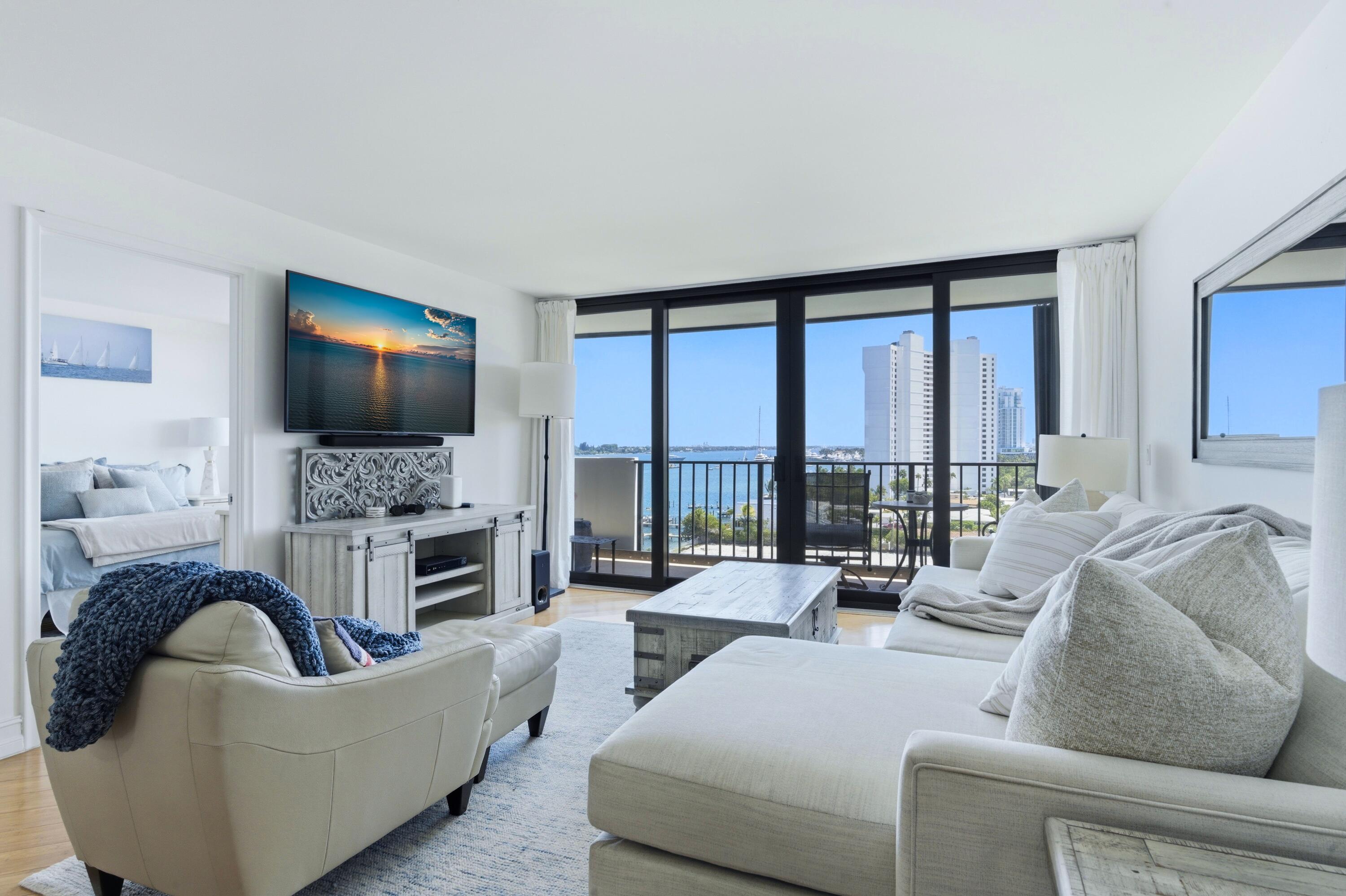 5600 N Flagler Drive Unit 910, West Palm Beach FL 33407