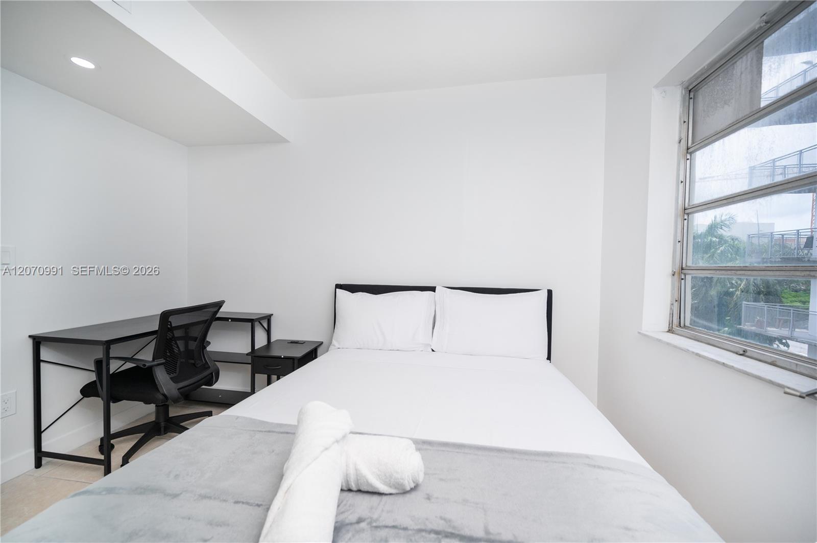 500 NE 26th St # 5D — Photo 2