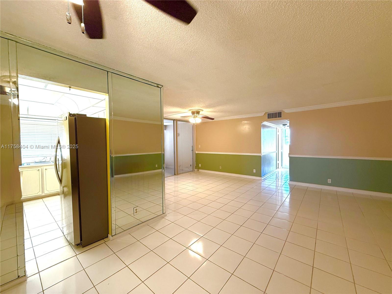 920 NE 199th St # 4J, Miami FL 33179