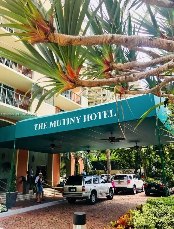 2951 S Bayshore Dr # 215, Coconut Grove FL 33133