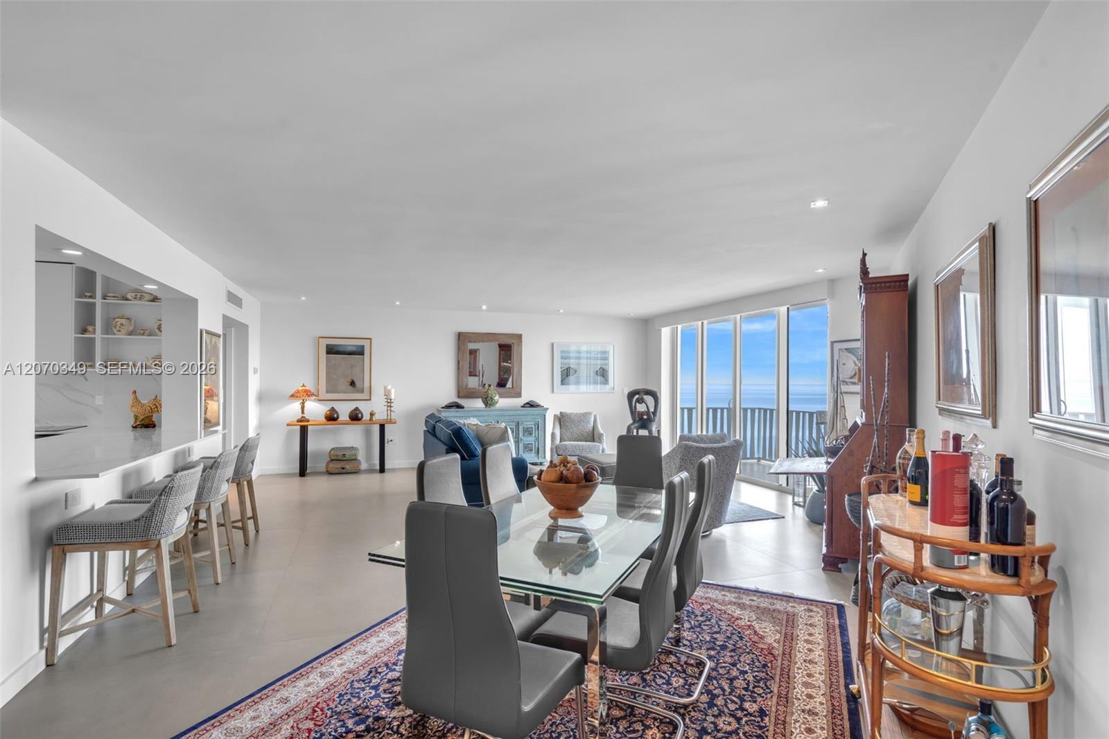 200 Ocean Lane Dr — Photo 4