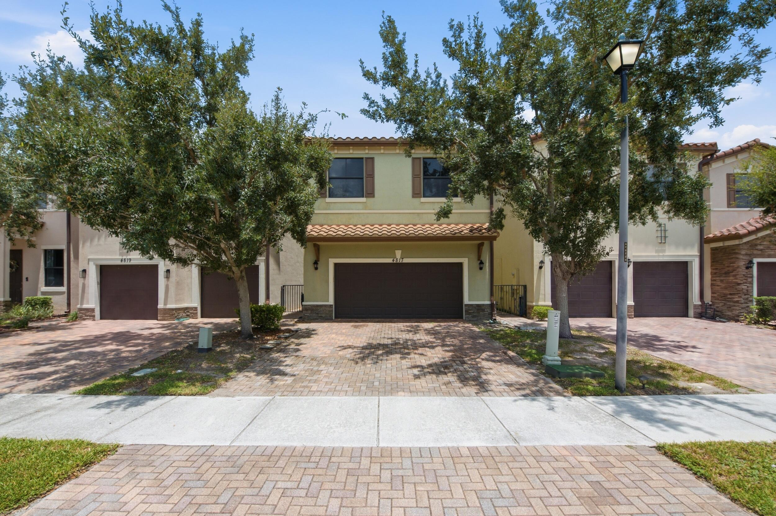 4817 NW 59th Street, Tamarac FL 33319