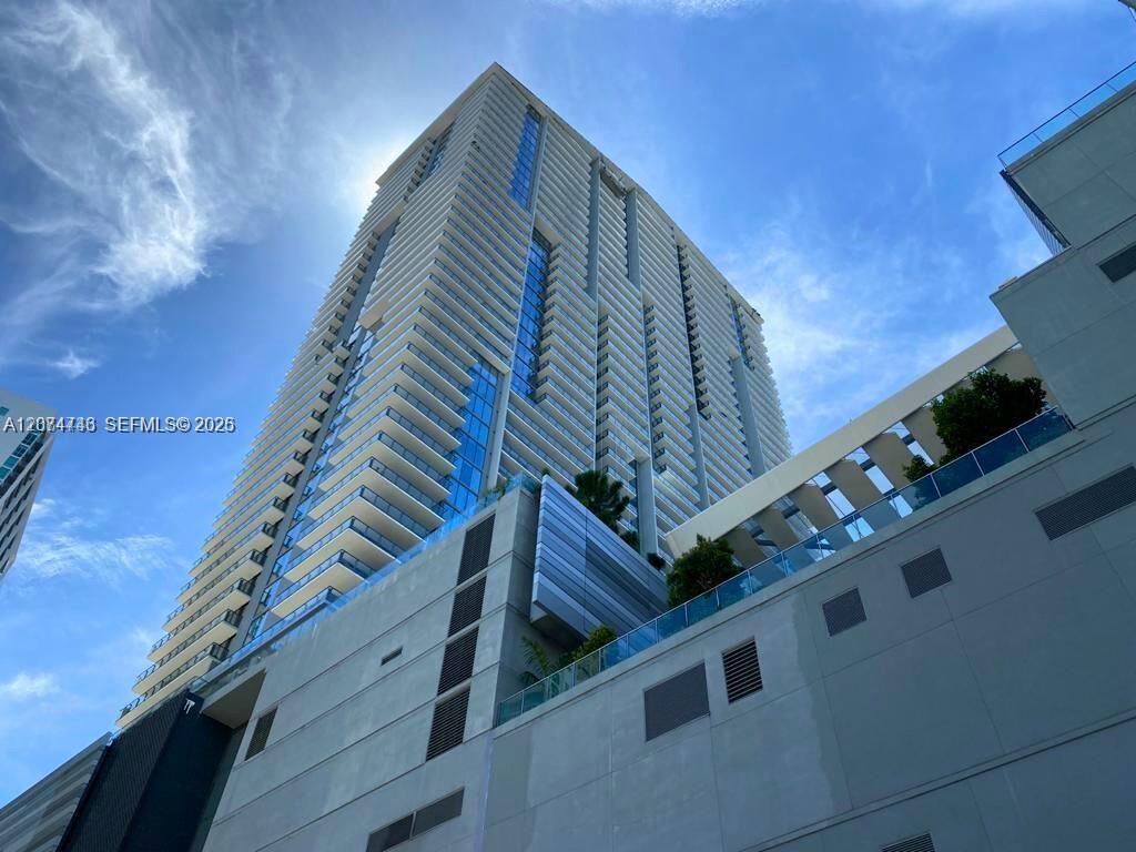 68 SE 6th St # 1008 — Photo 2
