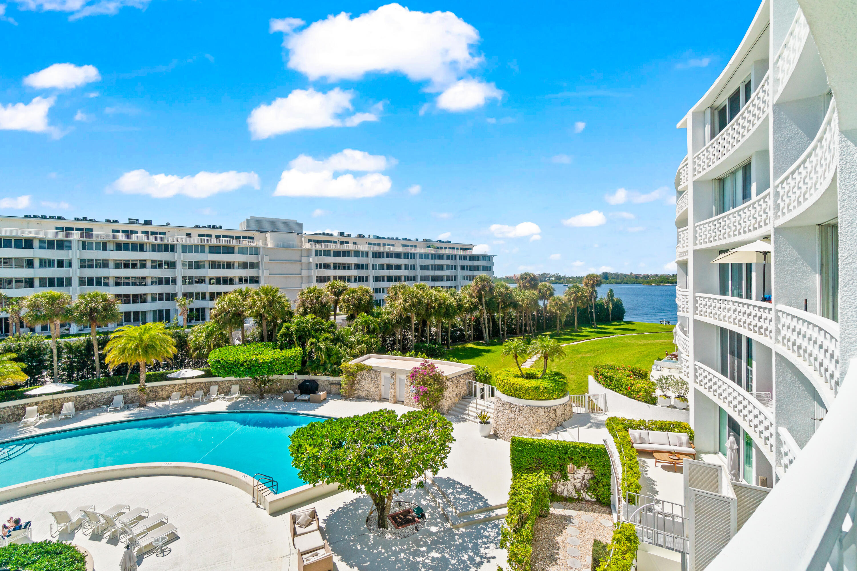 2760 S Ocean Boulevard # 313, Palm Beach FL 33480
