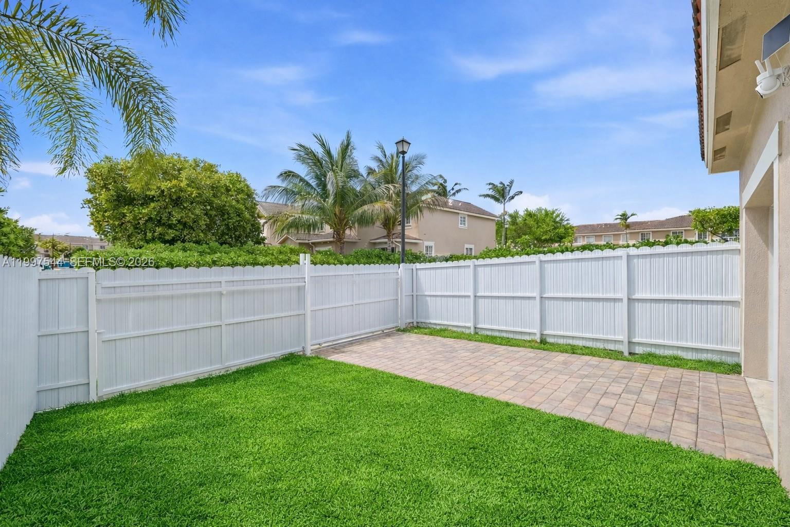 27534 SW 140 Avenue — Photo 3