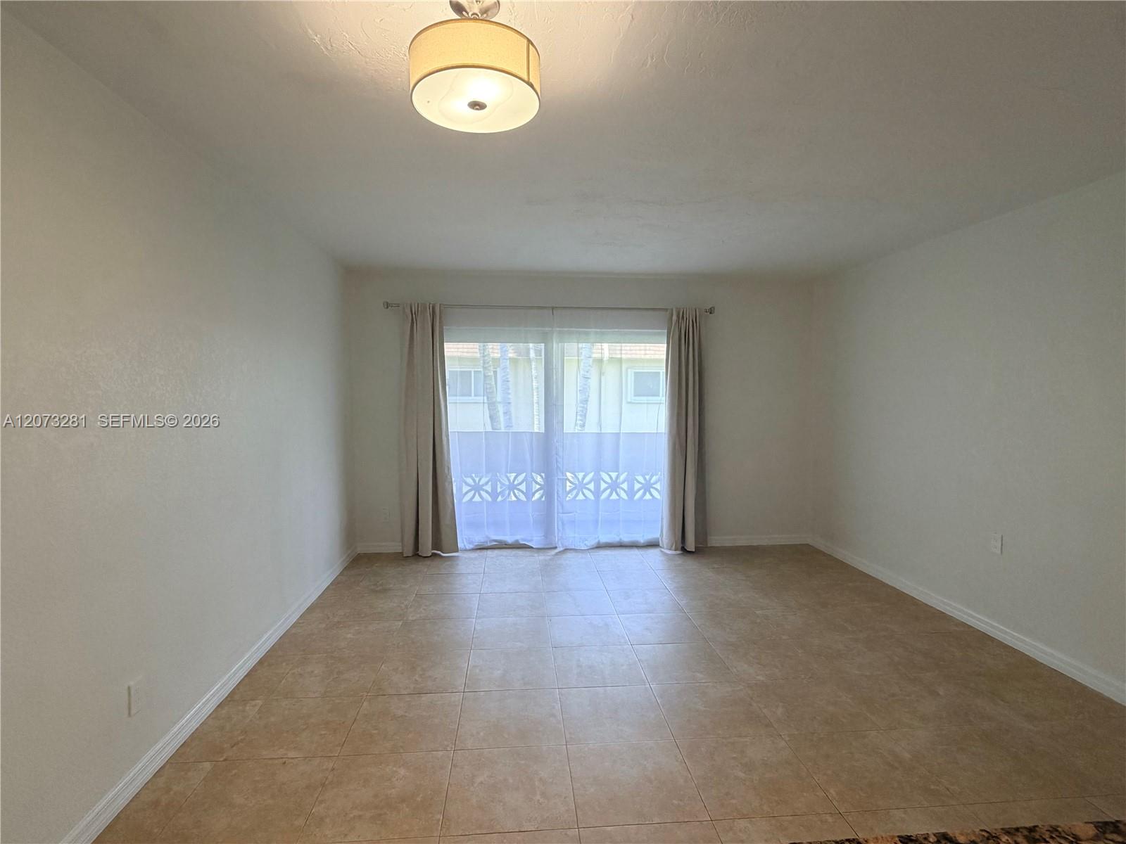 14500 SW 88th Ave # 220 — Photo 3