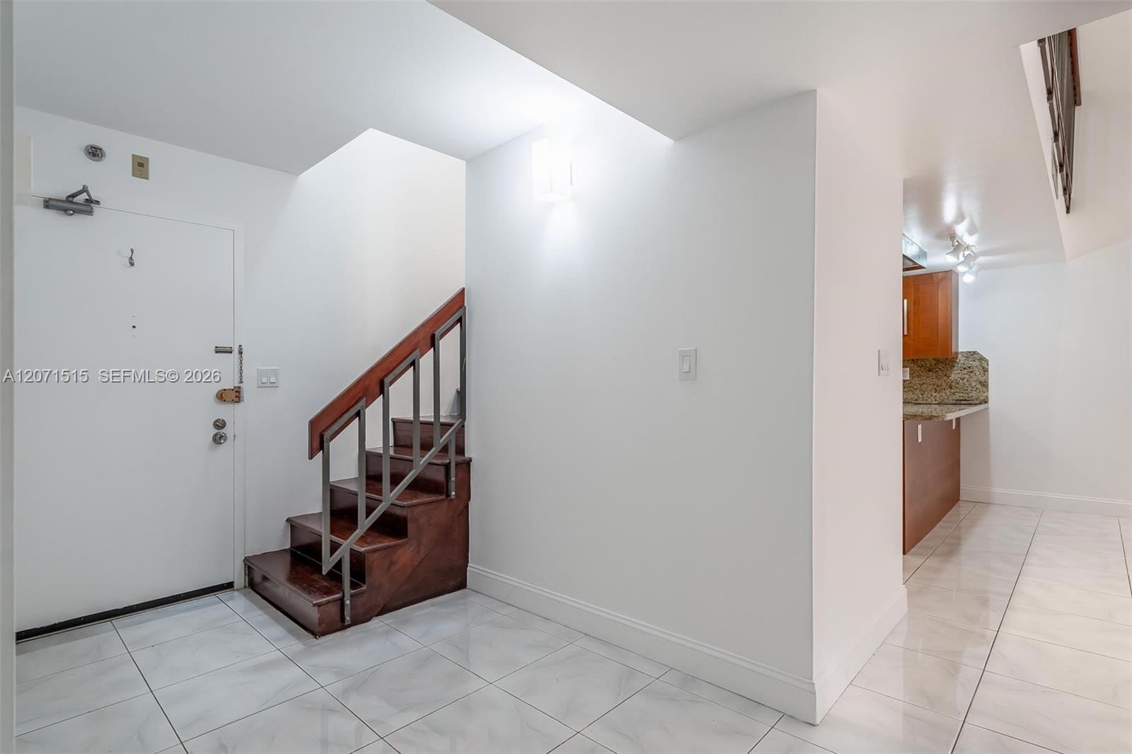 20347 W Country Club Dr — Photo 5