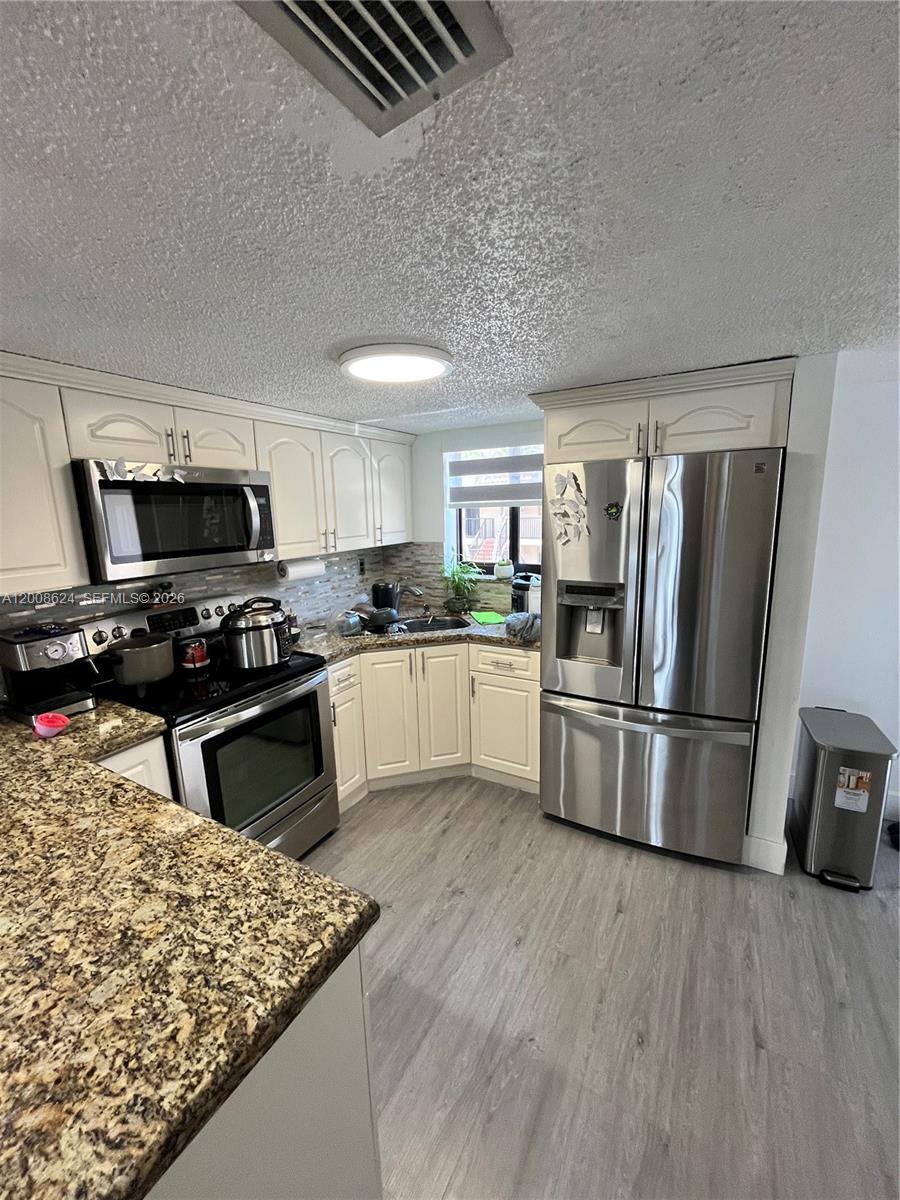 5580 W 26th Ct # 204, Hialeah FL 33016