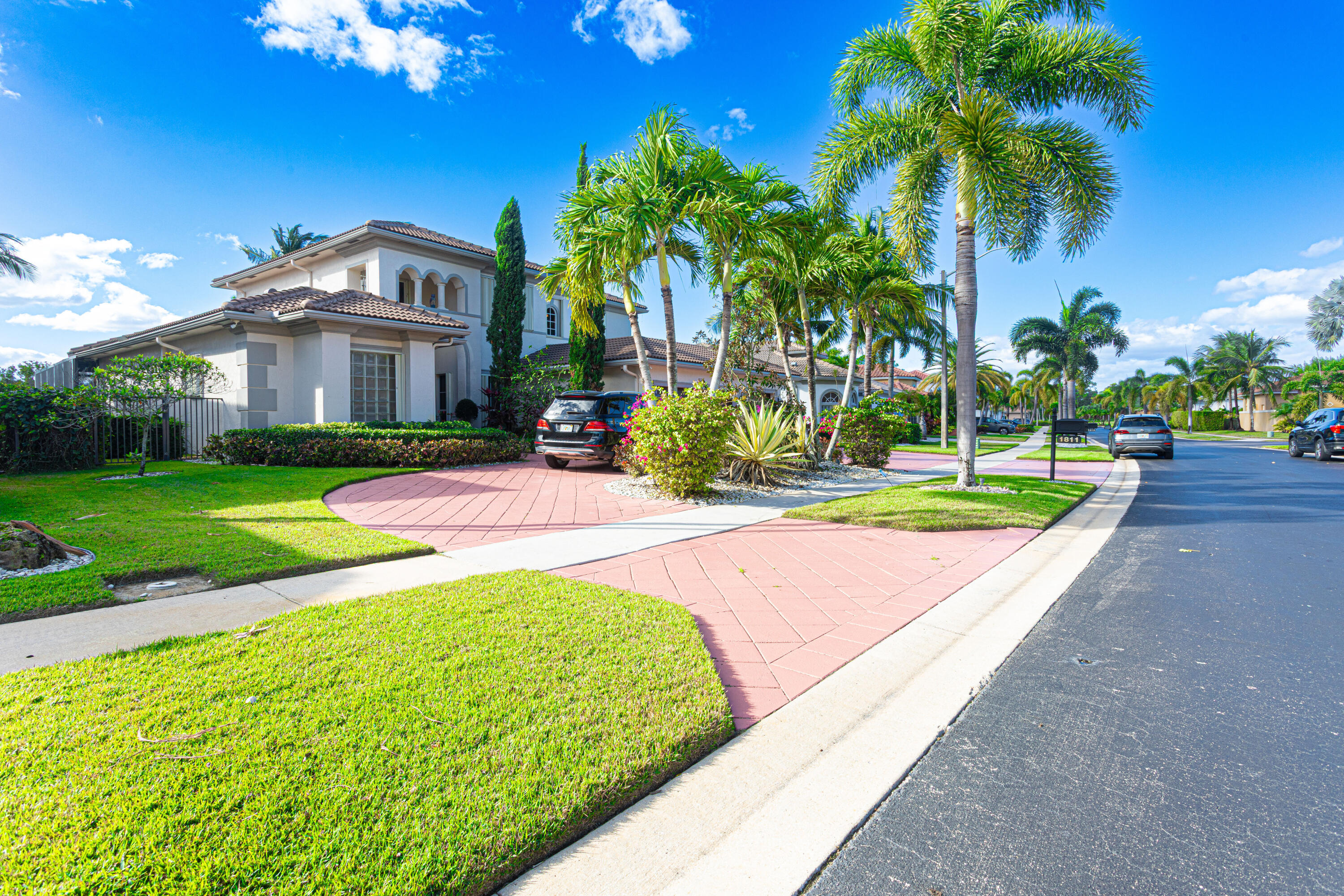 1811 WALDORF Drive — Photo 4