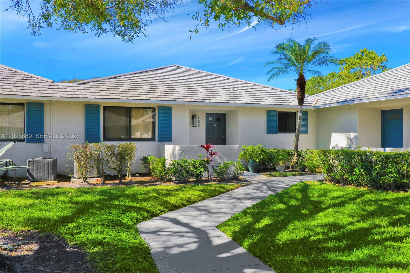 105 Club Dr # 105, Palm Beach Gardens FL 33418