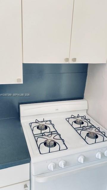 16851 NE 18th Ave # 106 — Photo 4