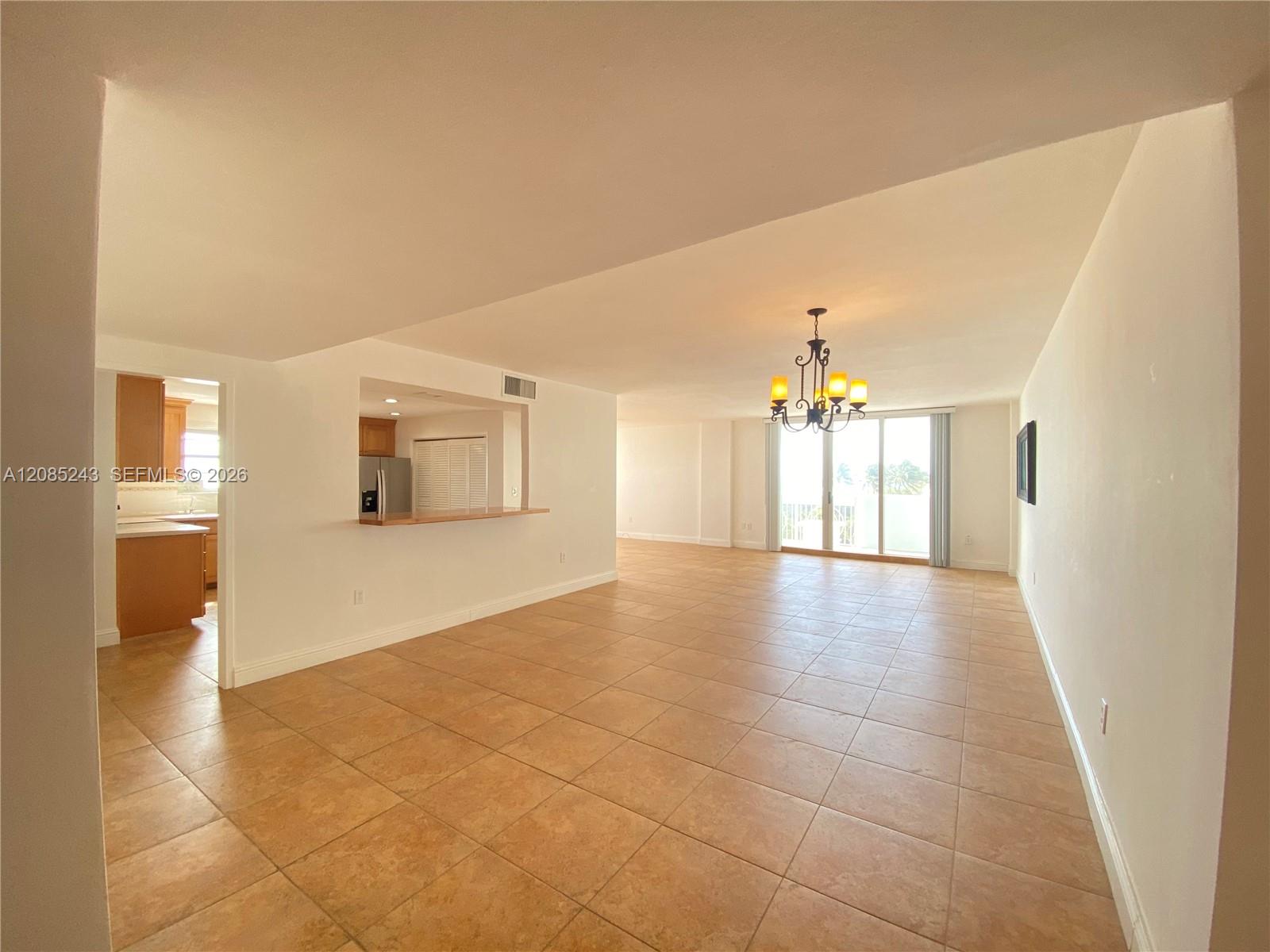 5825 Collins Ave # 5G — Photo 4