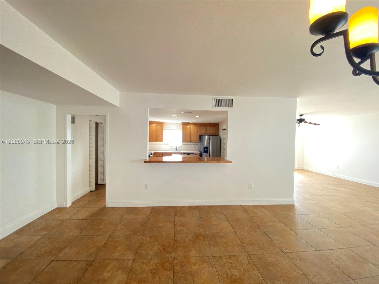 5825 Collins Ave # 5G — Photo 5