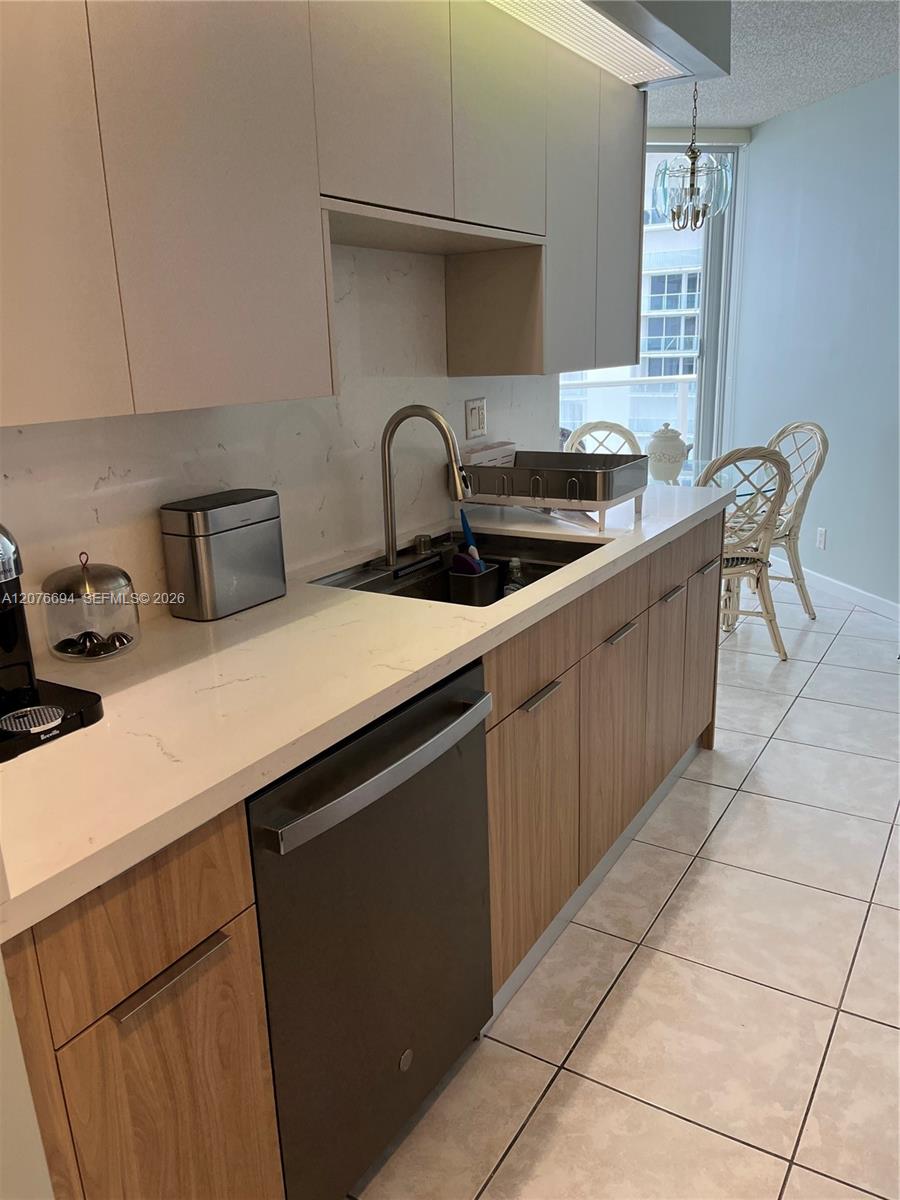 16485 Collins Ave # 2538 — Photo 5