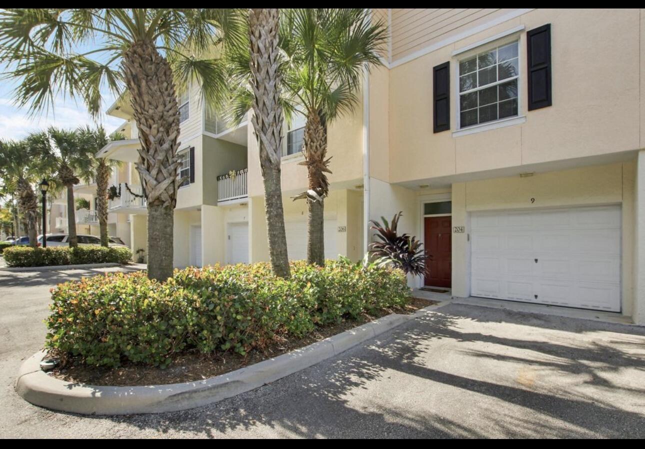 245 Murcia Drive # 204 — Photo 2