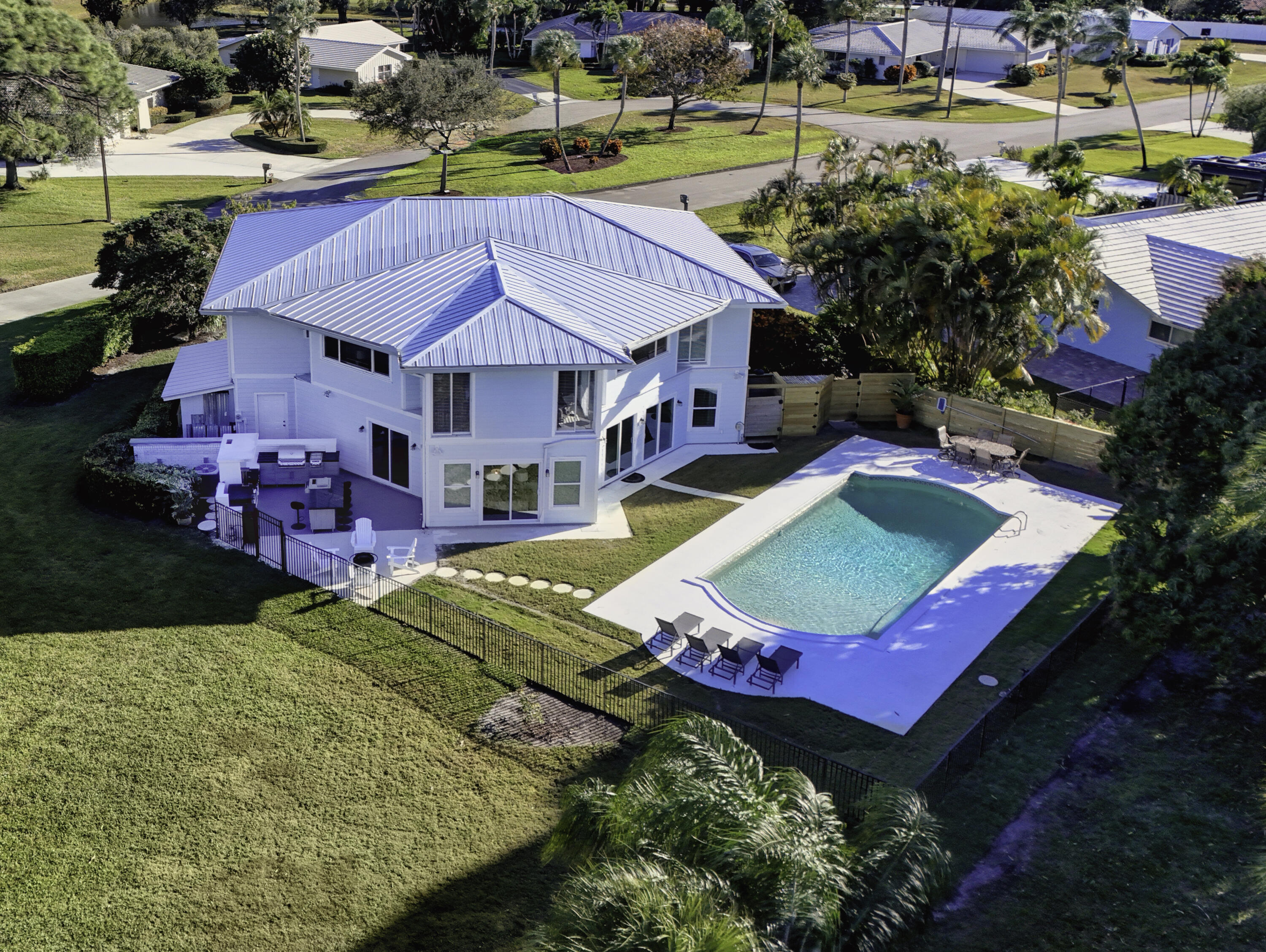 10355 Seagrape Way, Palm Beach Gardens FL 33418