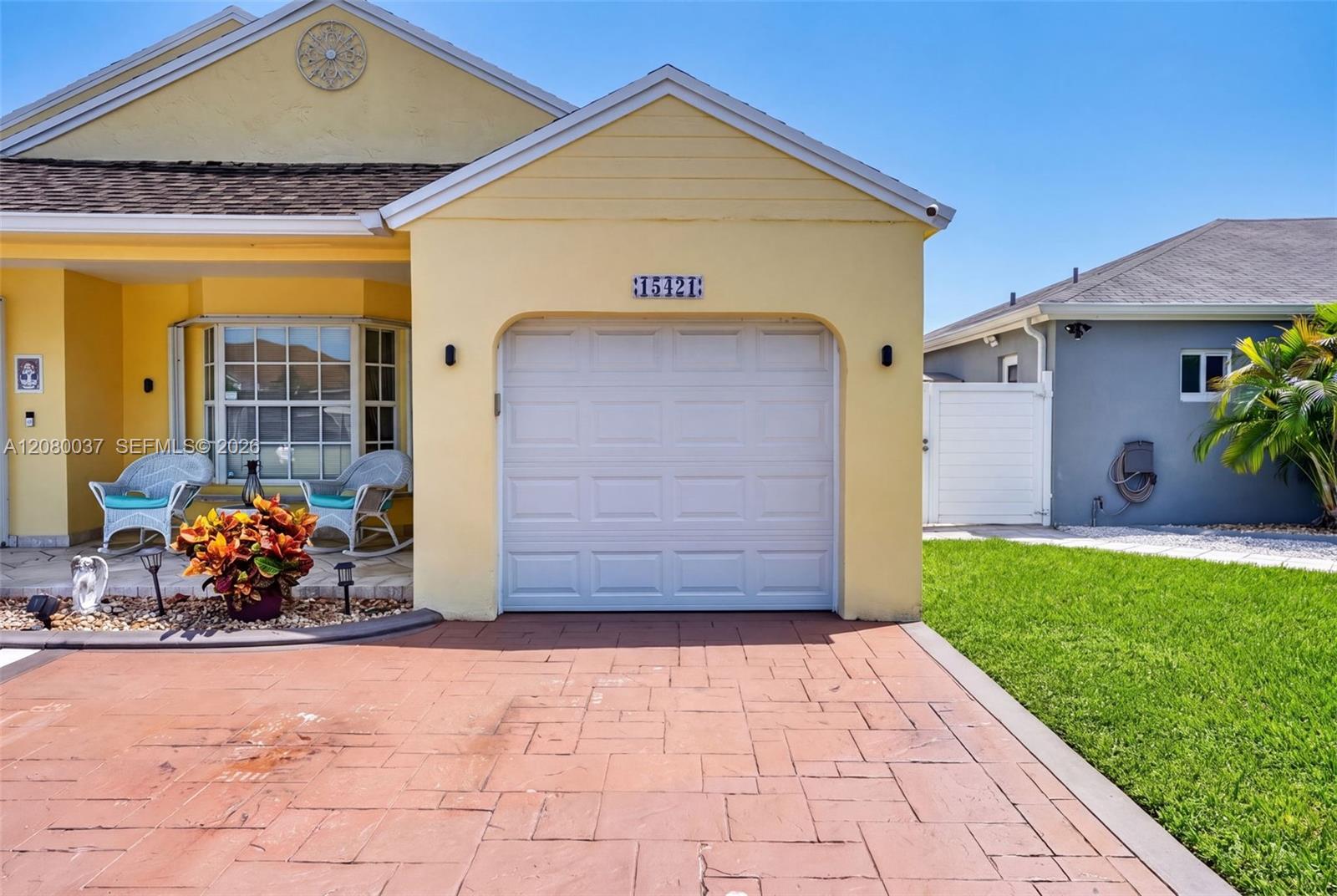 15421 SW 144th Ct — Photo 3