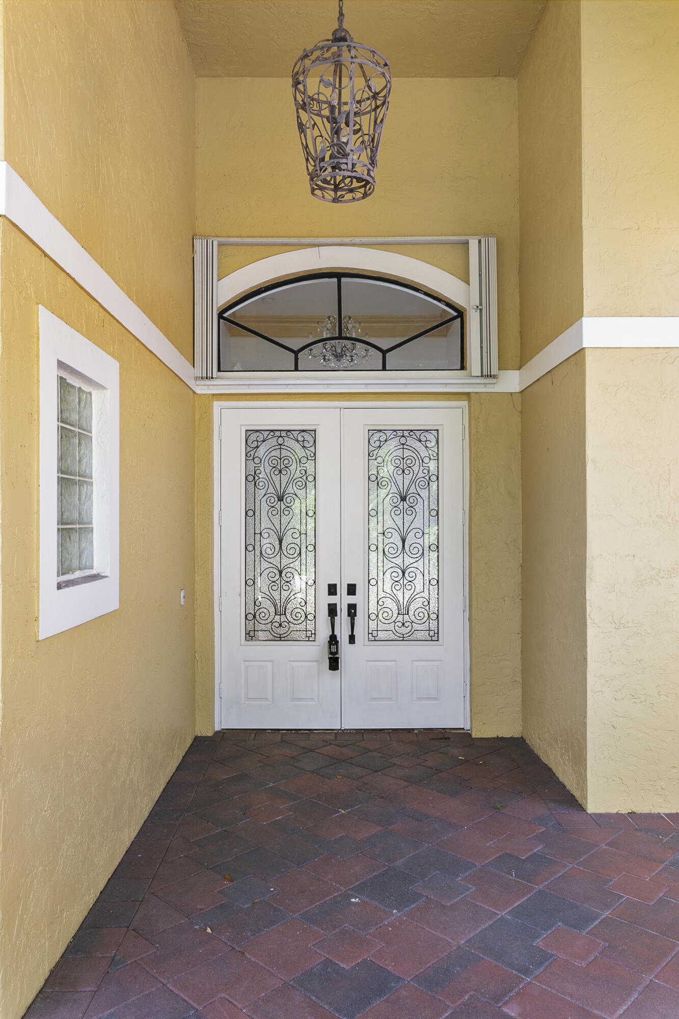 15642 Cypress Park Drive — Photo 2