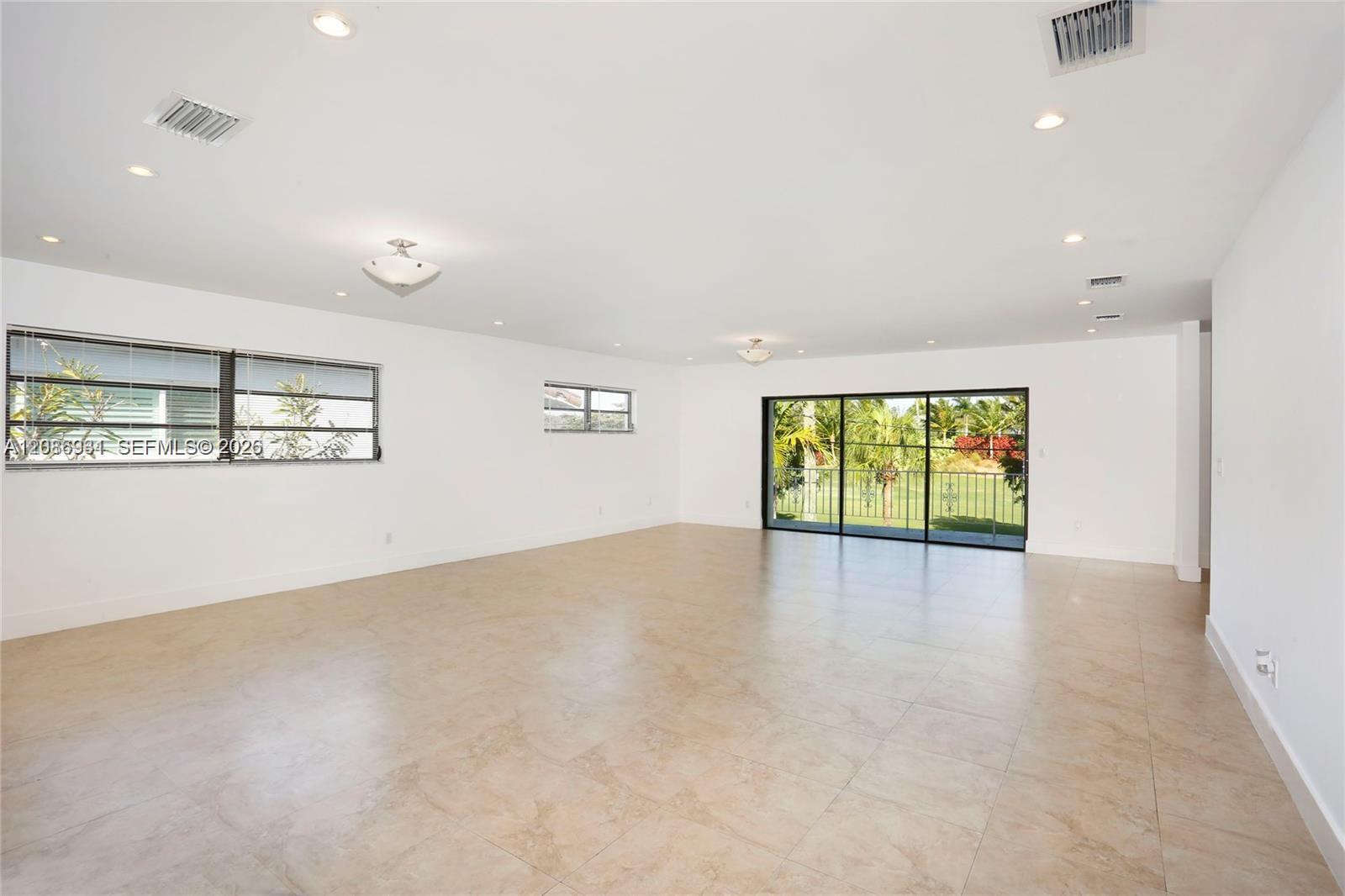 1175 Campo Sano Ave # 1175 — Photo 3