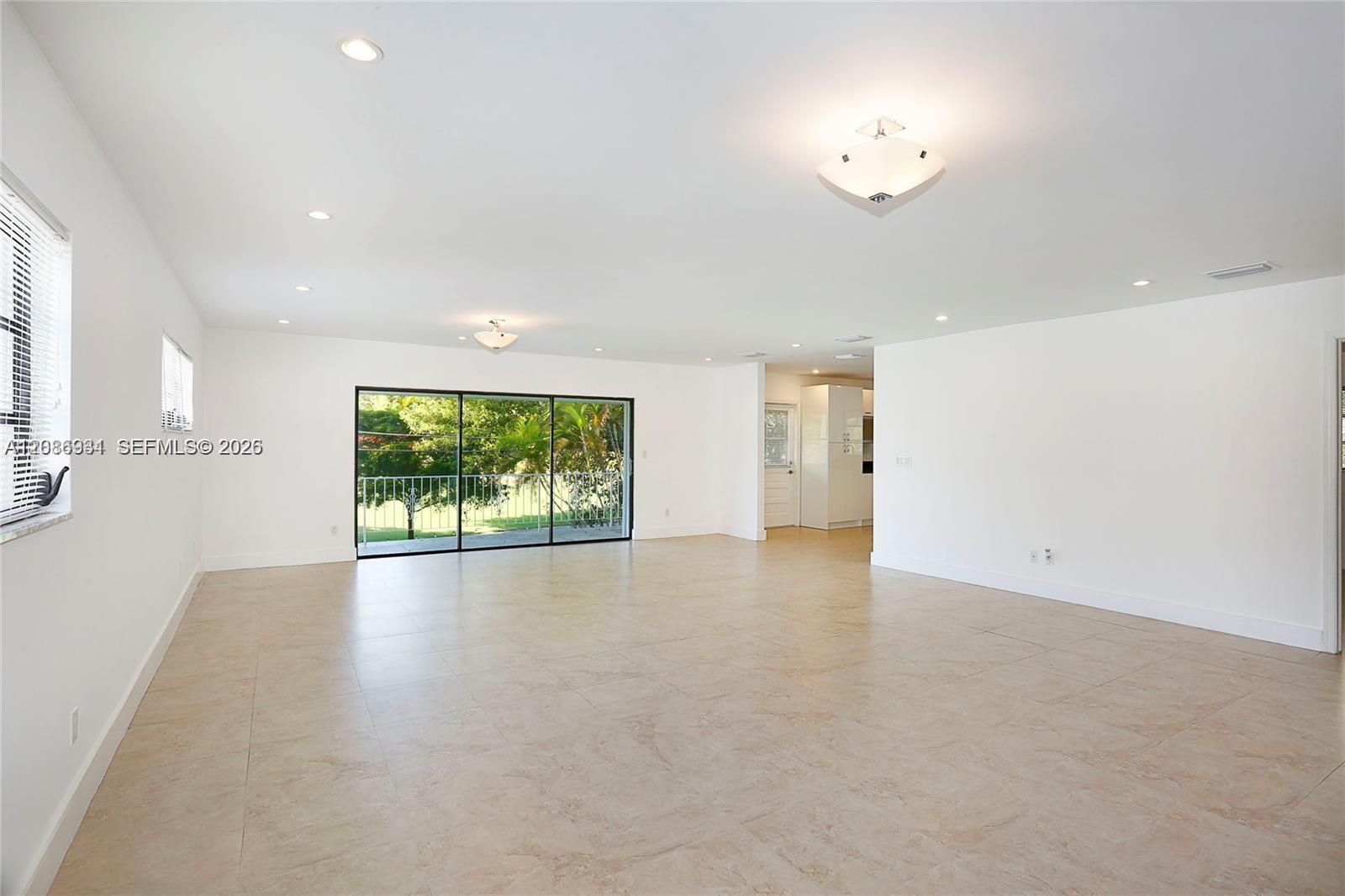 1175 Campo Sano Ave # 1175 — Photo 4