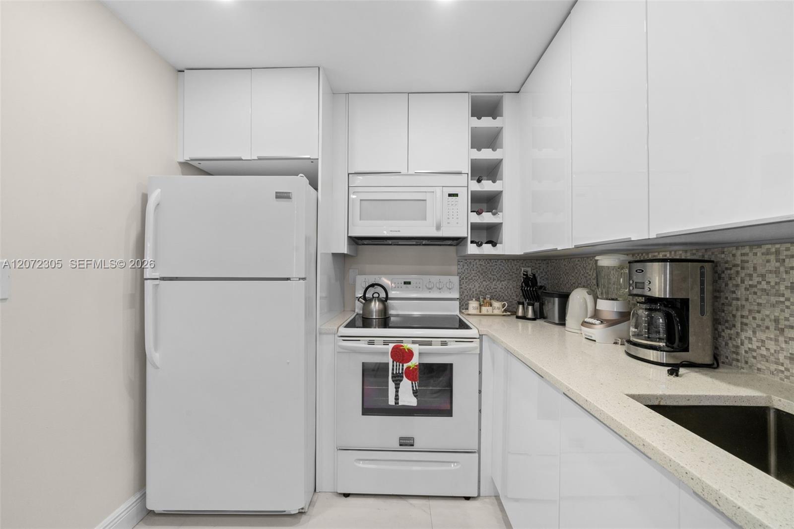 2301 Collins Ave # 1014 — Photo 4