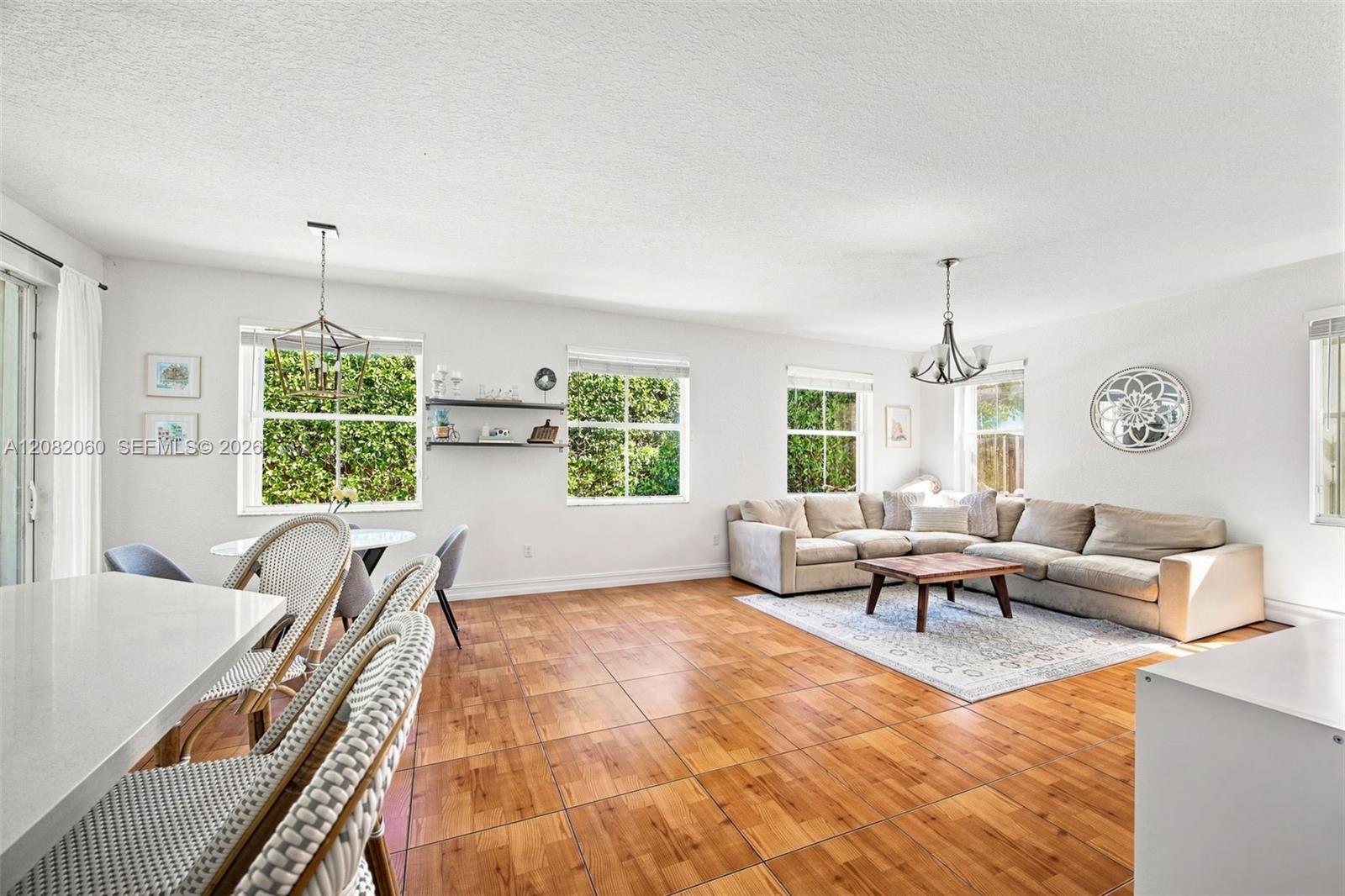 12151 SW 126th Ter — Photo 5