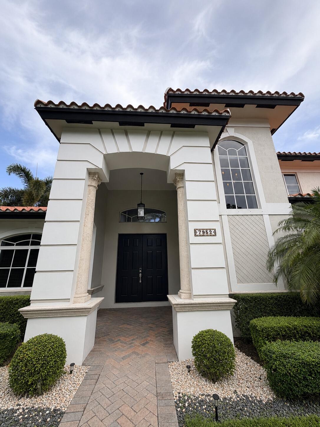 7952 NW 161ST Terrace, Miami Lakes FL 33016