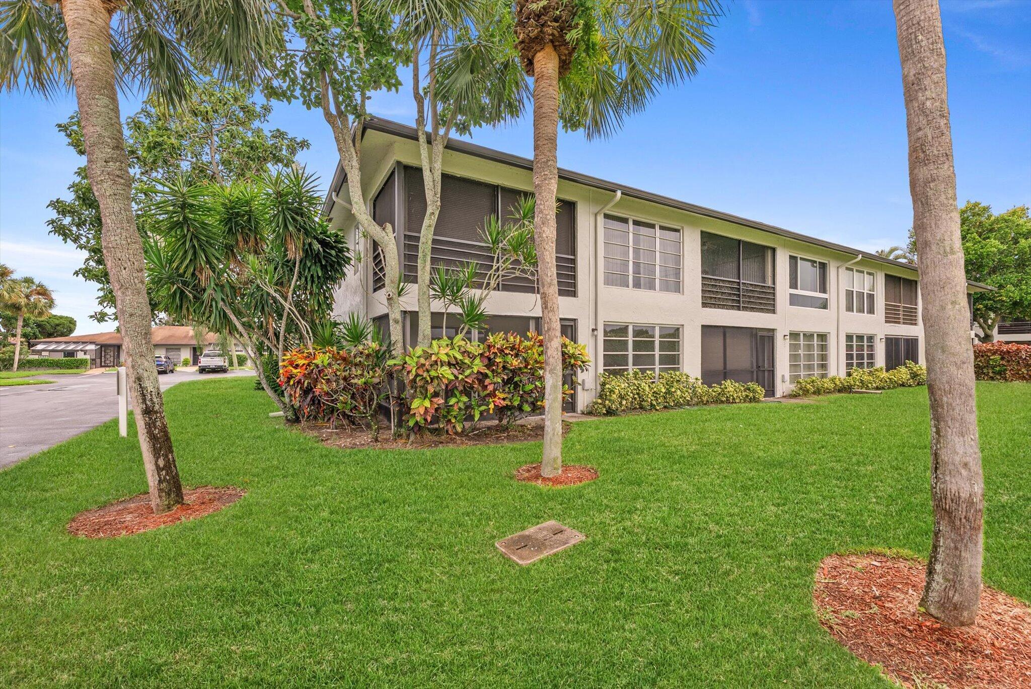 5635 QUEEN PALM Court # D — Photo 2