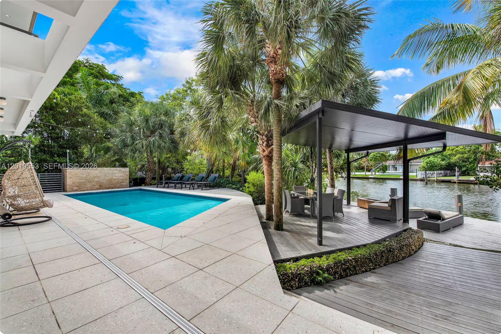 994-990 NE 78th, Miami FL 33138