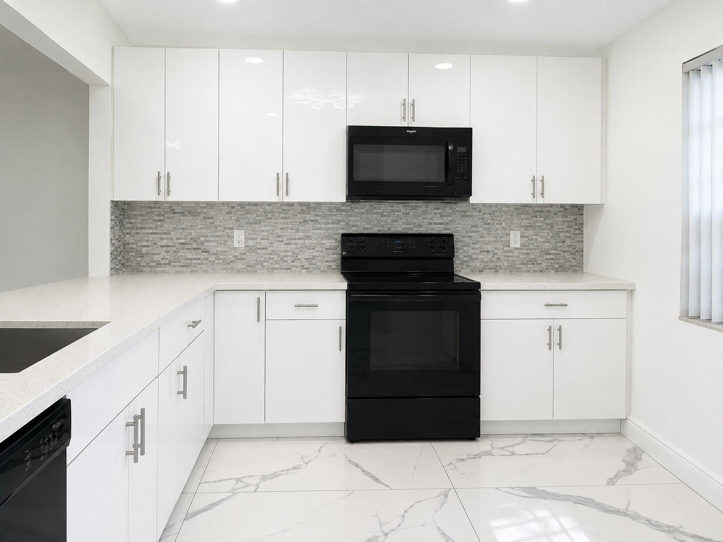 23301 BARLAKE Drive — Photo 3