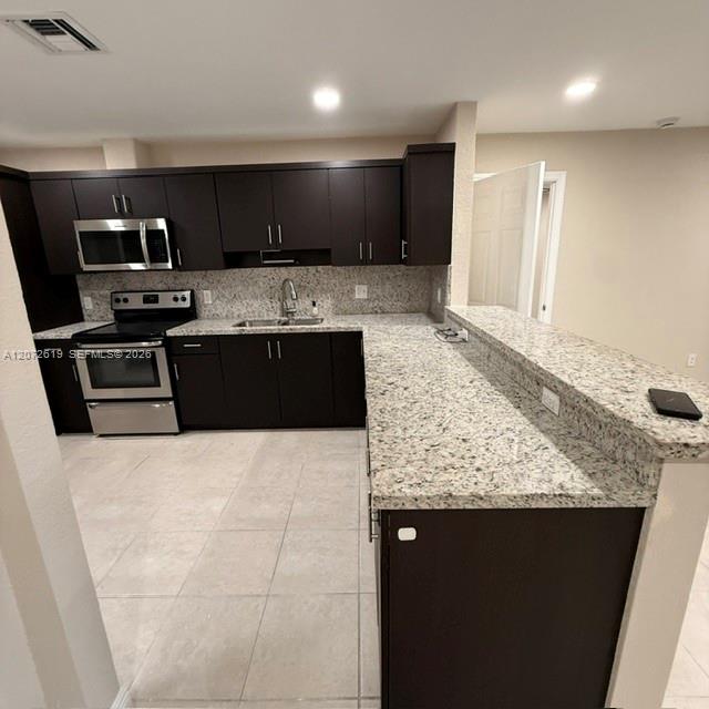 19229 E Lake Dr — Photo 3