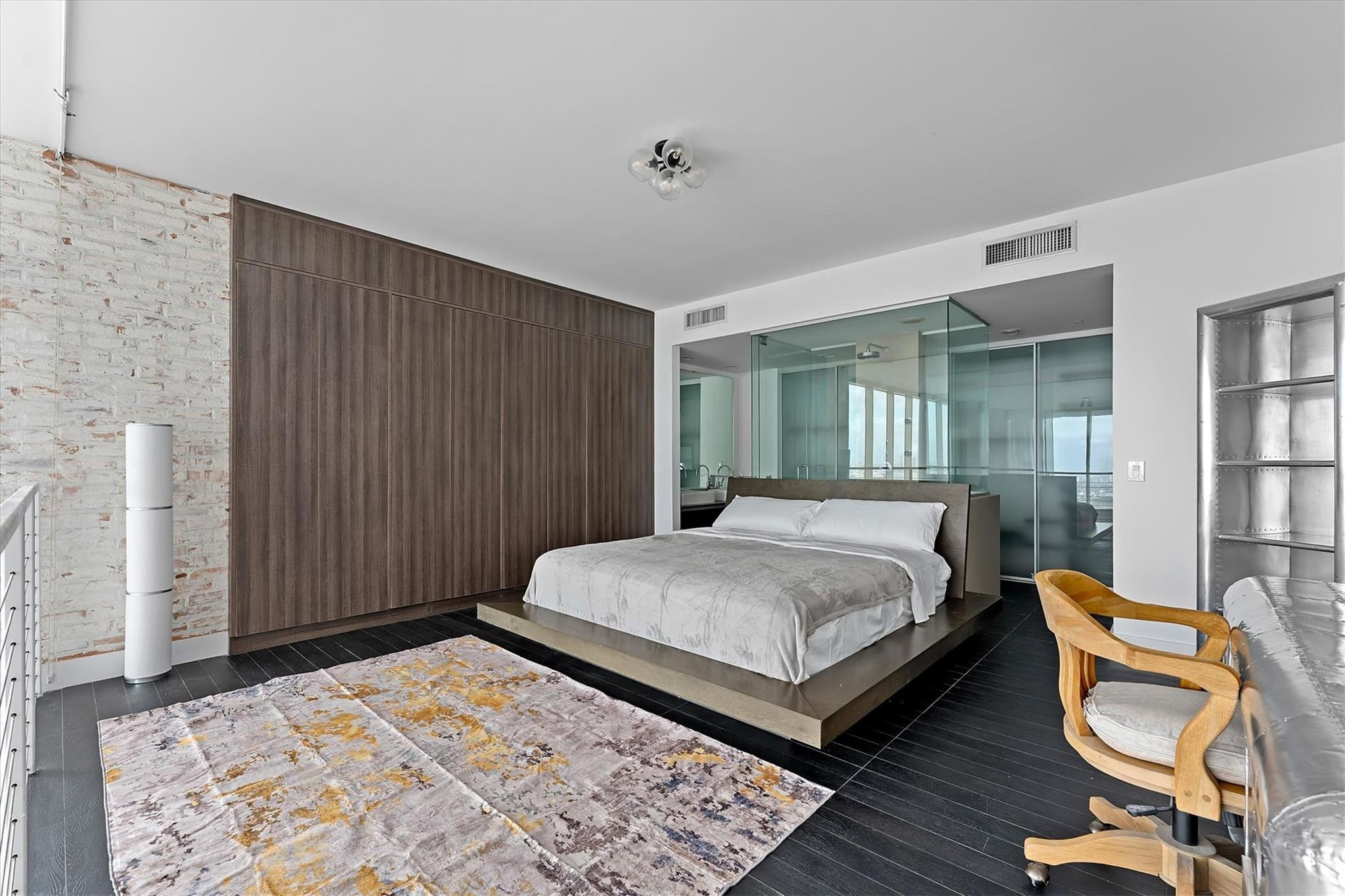 1040 Biscayne Boulevard # 2101 — Photo 3