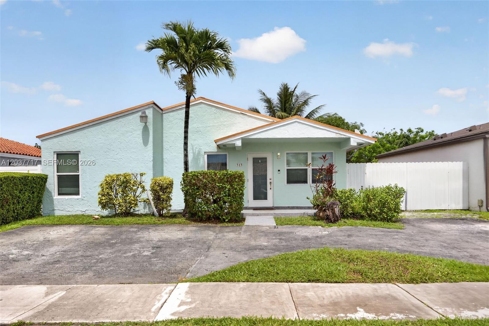 313 NW 132nd Pl, Miami FL 33182