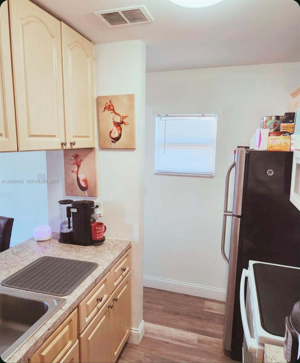 6480 W 27th Ct # 22 — Photo 3