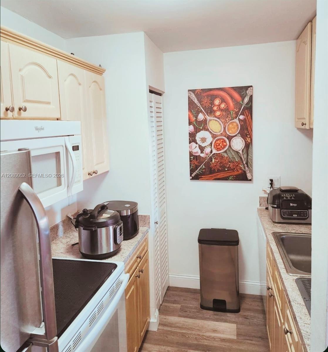 6480 W 27th Ct # 22 — Photo 4