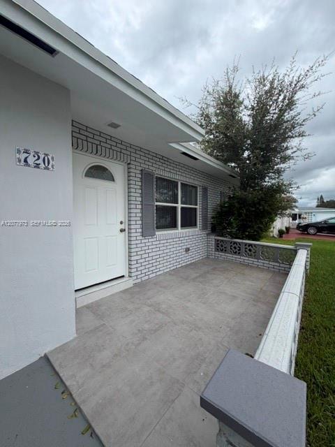 720 NW 74th Way — Photo 3
