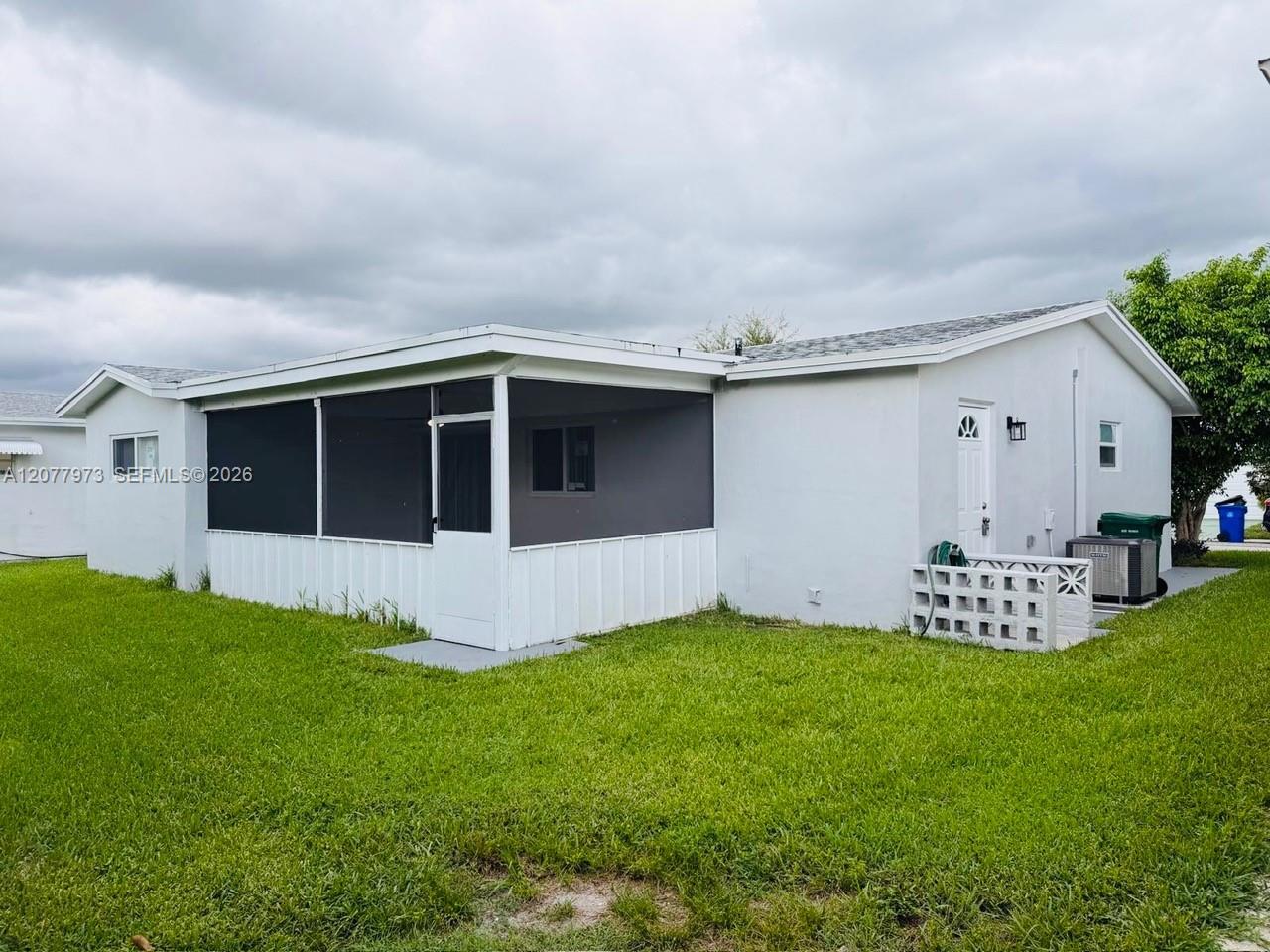 720 NW 74th Way — Photo 5