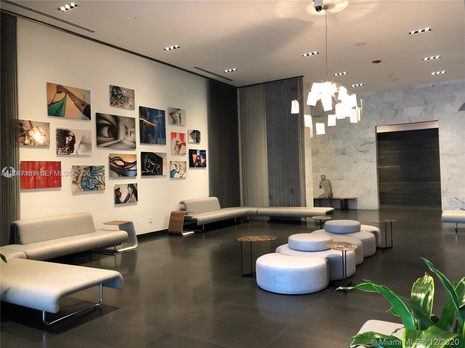 1600 NE 1st Ave # 1420 — Photo 3