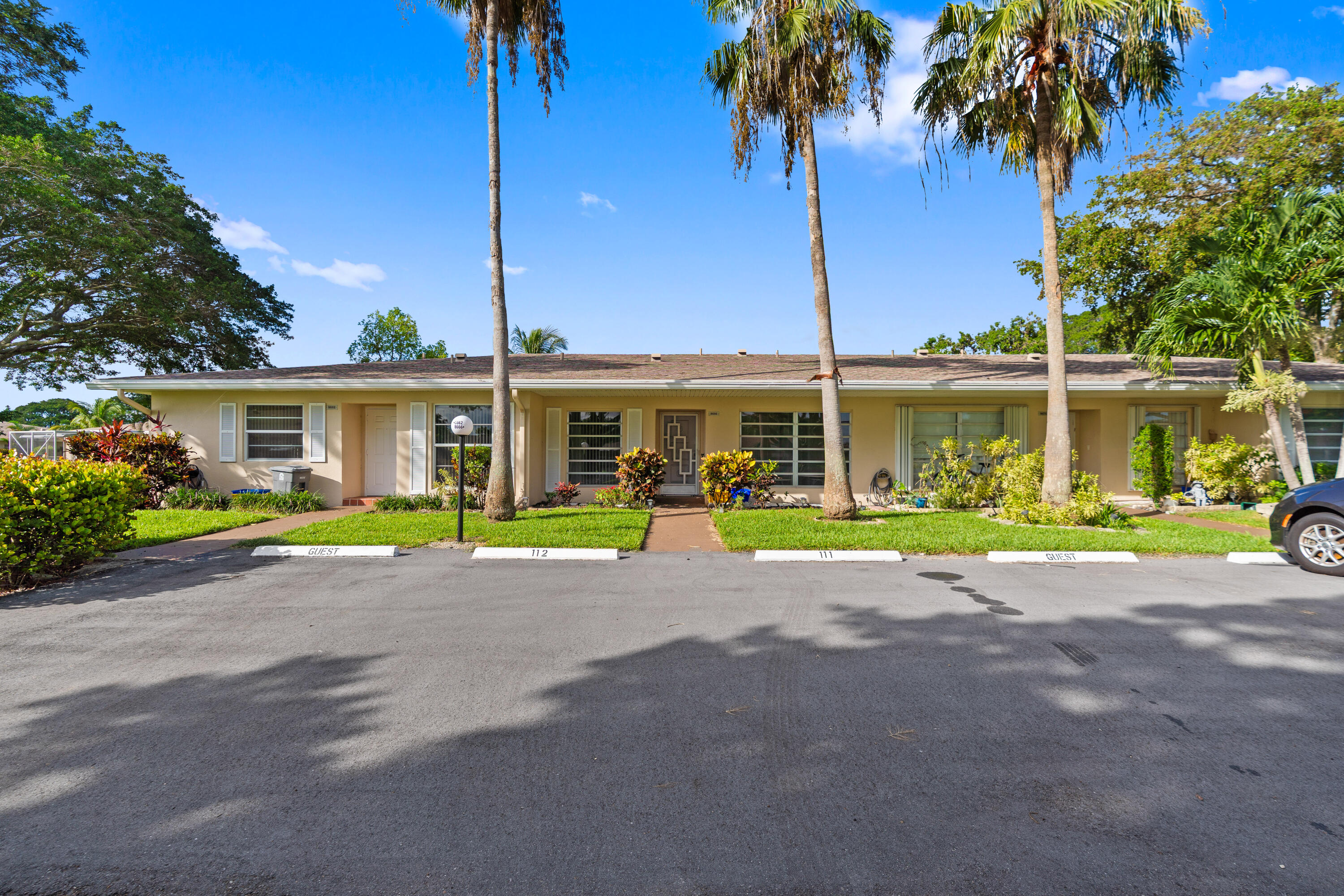 8666 Bella Vista Drive # 111, Boca Raton FL 33433