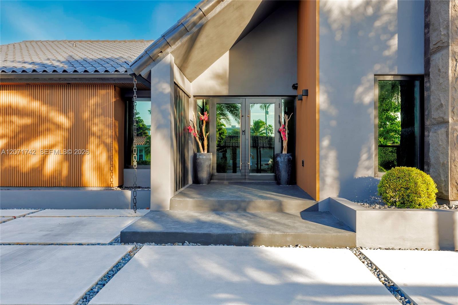 11620 NE 20th Dr View 4