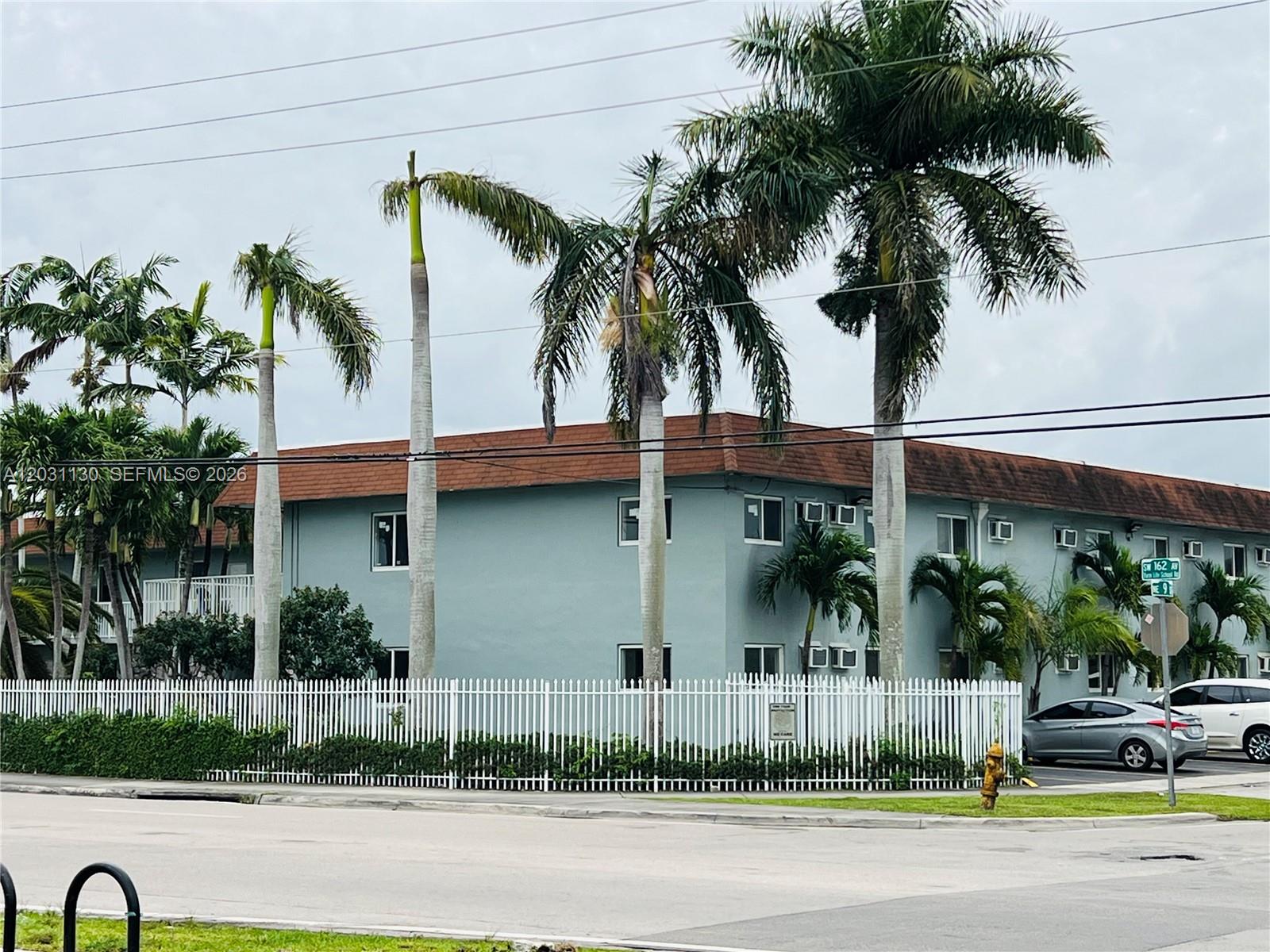 880 NE 18th Ave # 3, Homestead FL 33033