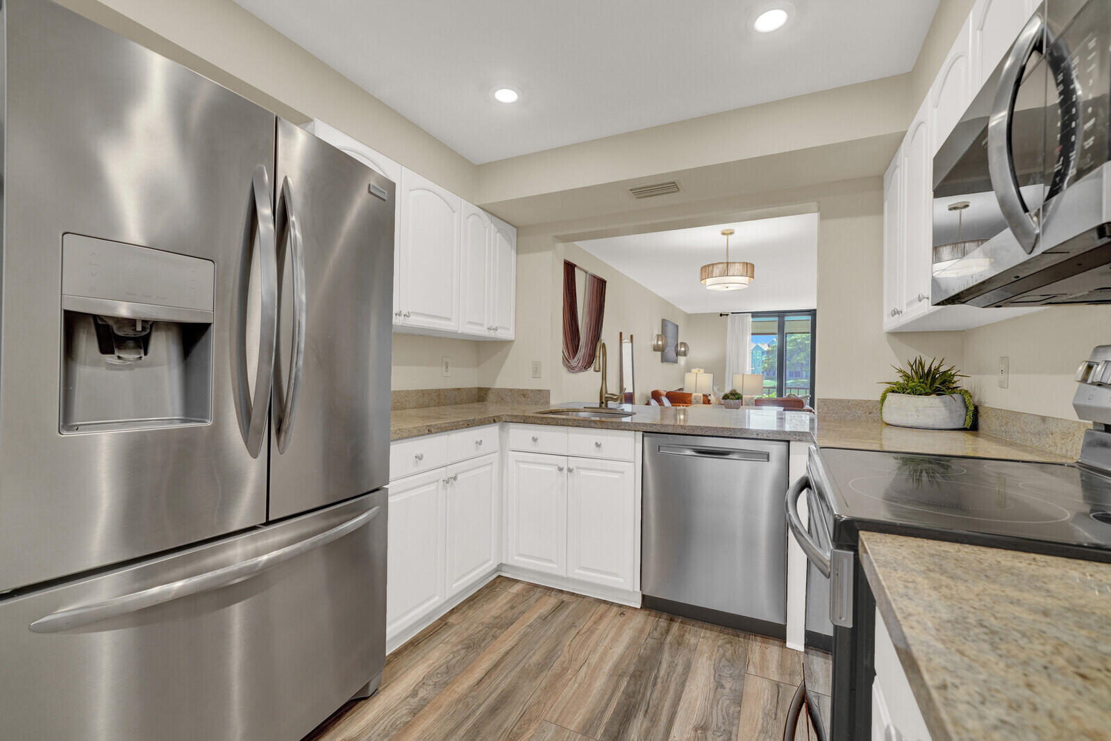 1850 Homewood Boulevard # 108 — Photo 2