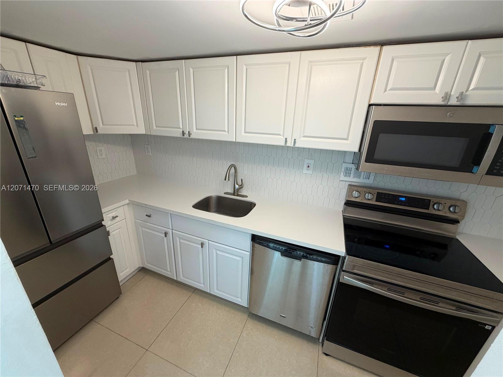 1000 West Ave # 330 View 3