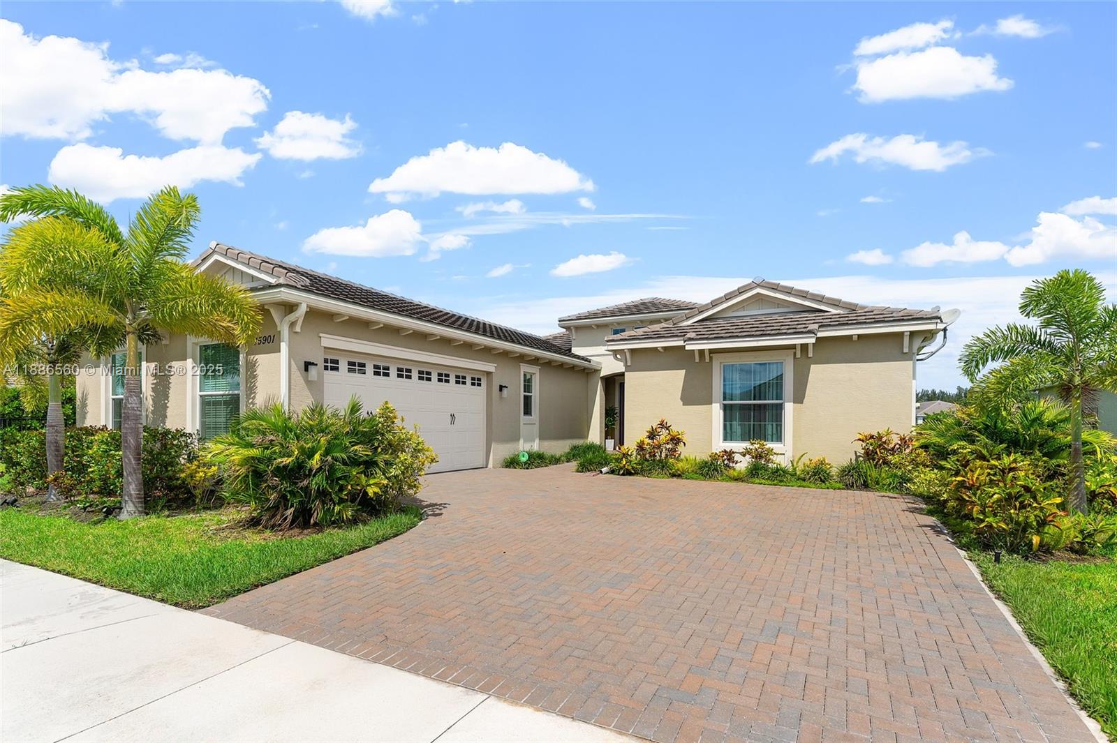 15901 Meadowlark Ct, Westlake FL 33470